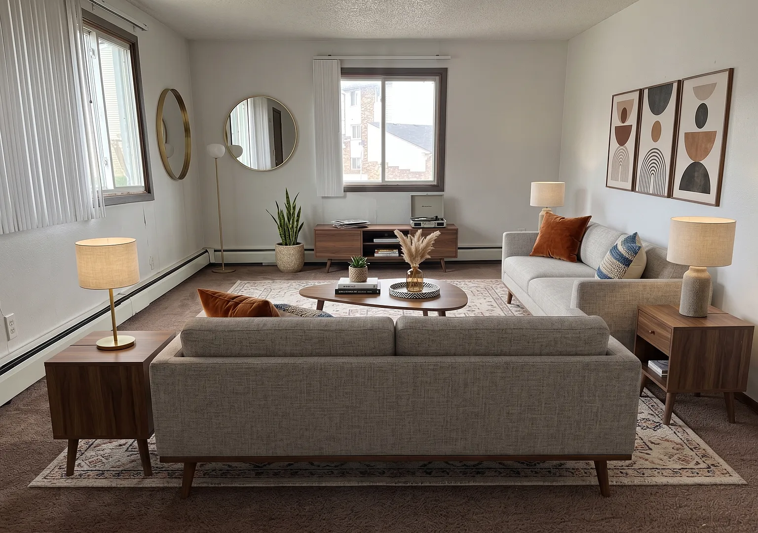1140 Flammang Dr — Photo 4