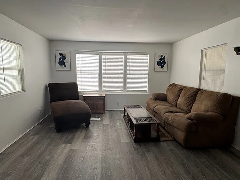 339 Thunderbird Ln — Photo 5