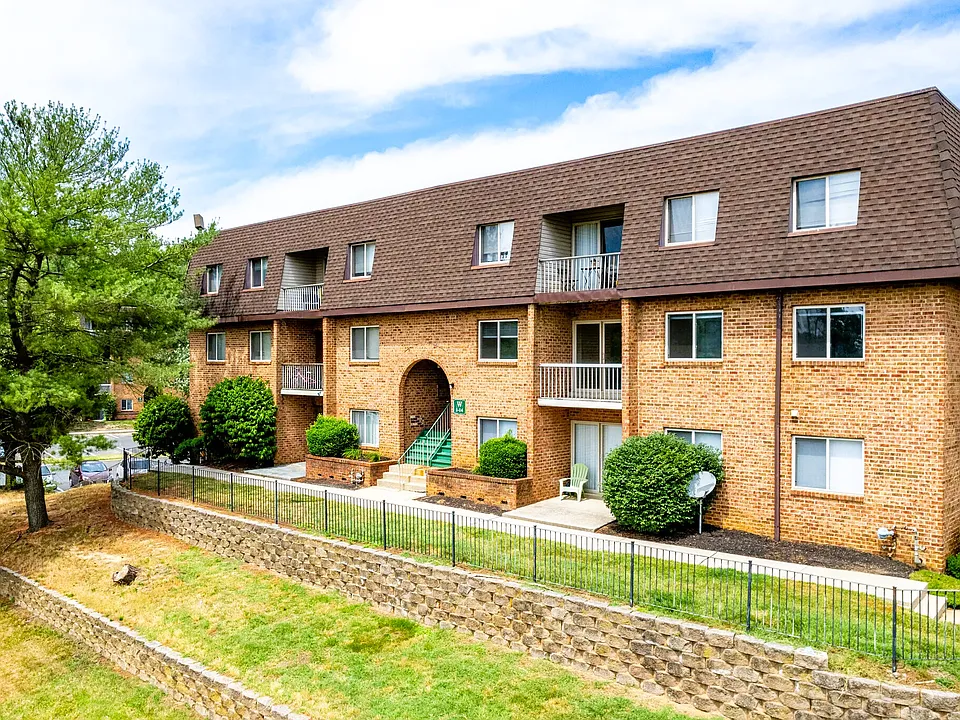 Autumn Ridge Apartments