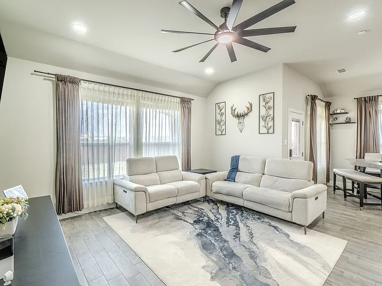 3105 Lionsgate Dr — Photo 20