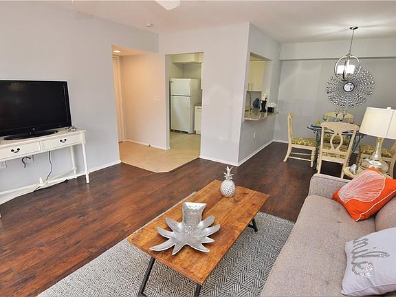 5th image of 5729 Gardens Dr #5729