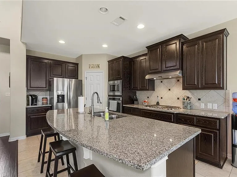 120 Seminole Canyon Dr — Photo 9