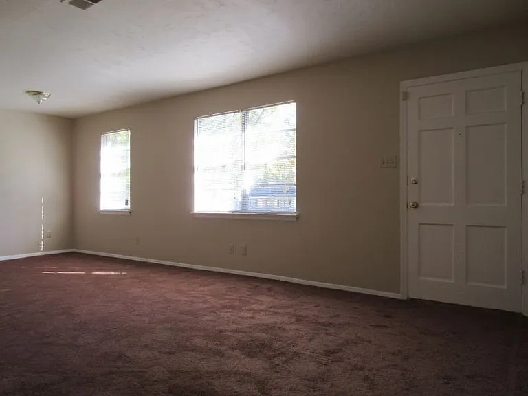 3599 Suzanne Dr — Photo 6