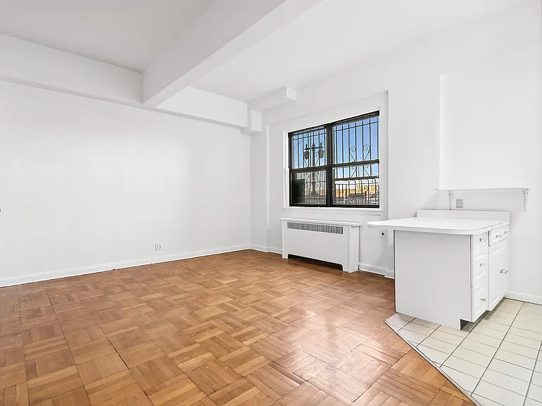 159-00 Riverside Dr W #1K70 — Photo 5