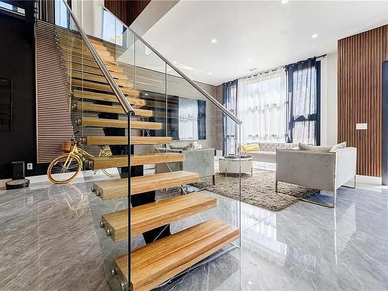 1812 Hunters Gln — Photo 8