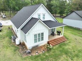 188 Pebble Shores Dr, Georgetown, GA 39854