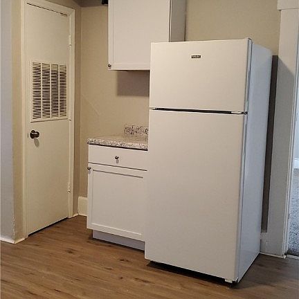 5th image of 434 S 2nd St #432