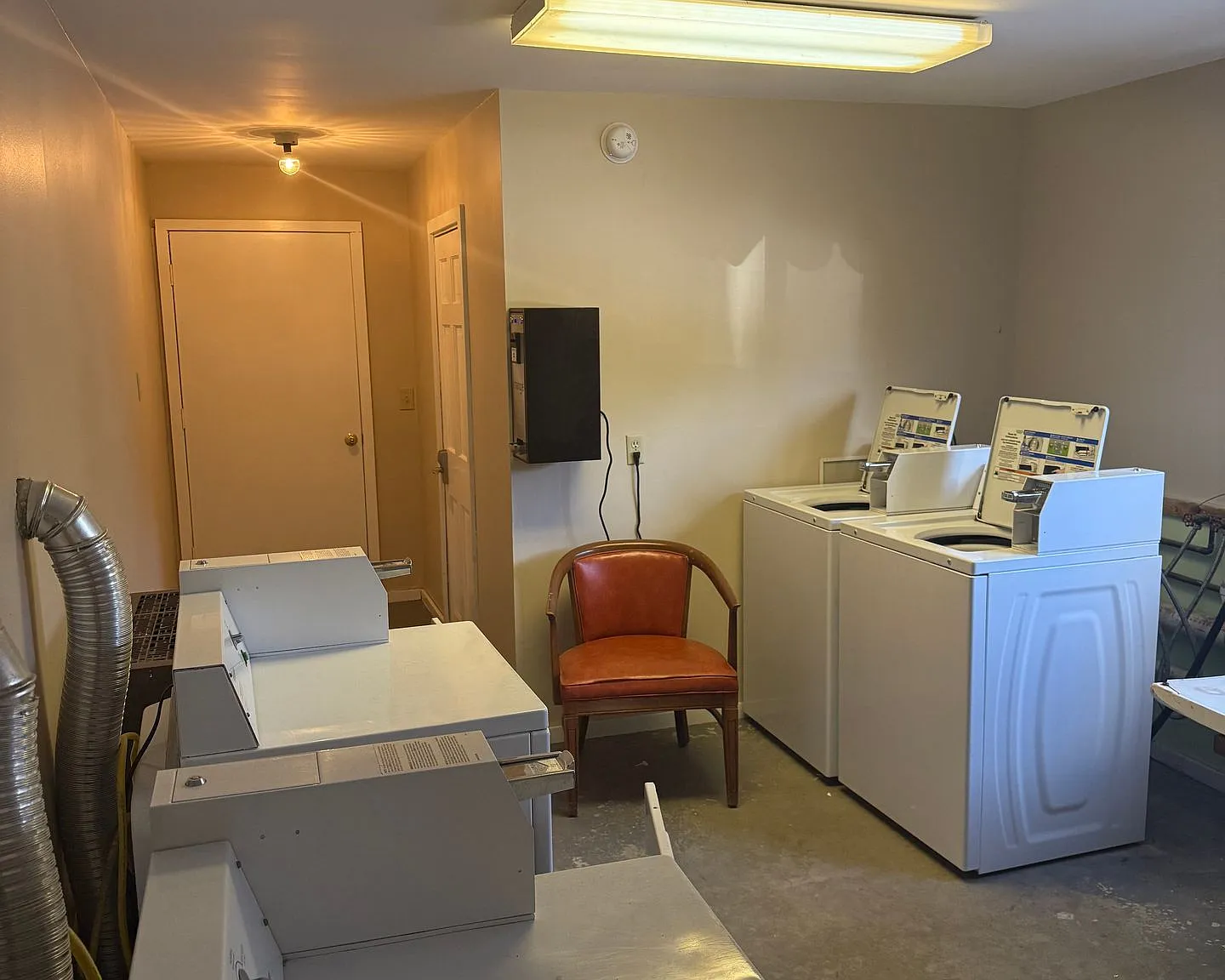 Town Edge Apartments — Photo 4