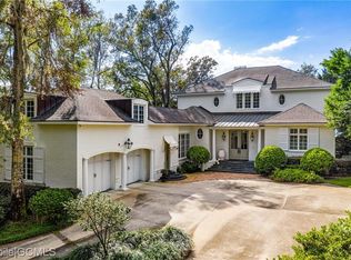 905 Captain O'Neal Dr, Daphne, AL 36526