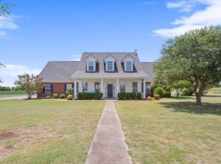 560 Doe Run Rd, Crawford, TX 76638