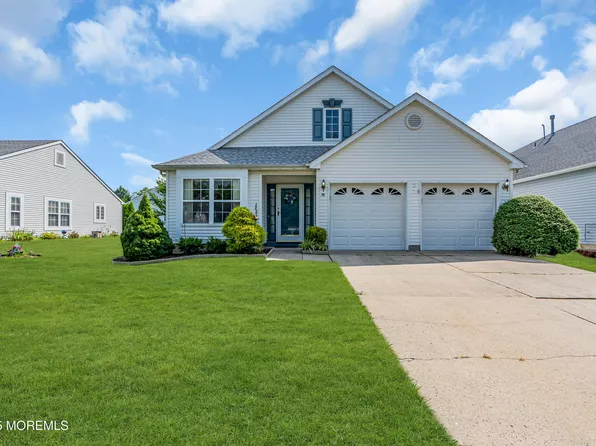 18 Stewart Court, Jackson, NJ 08527