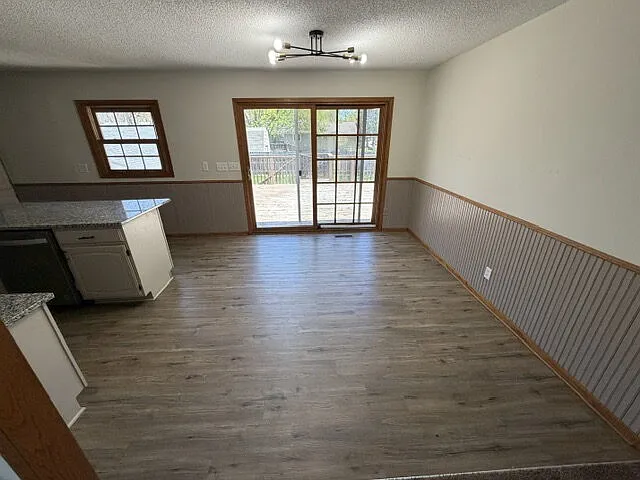 13016 Saratoga Ln N — Photo 5