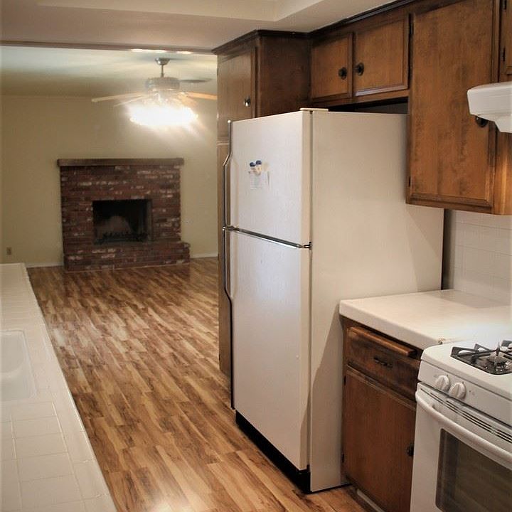 1st image of 41297 Plumrose Dr