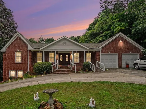 5667 Miller Grove Rd, Lithonia, GA 30058