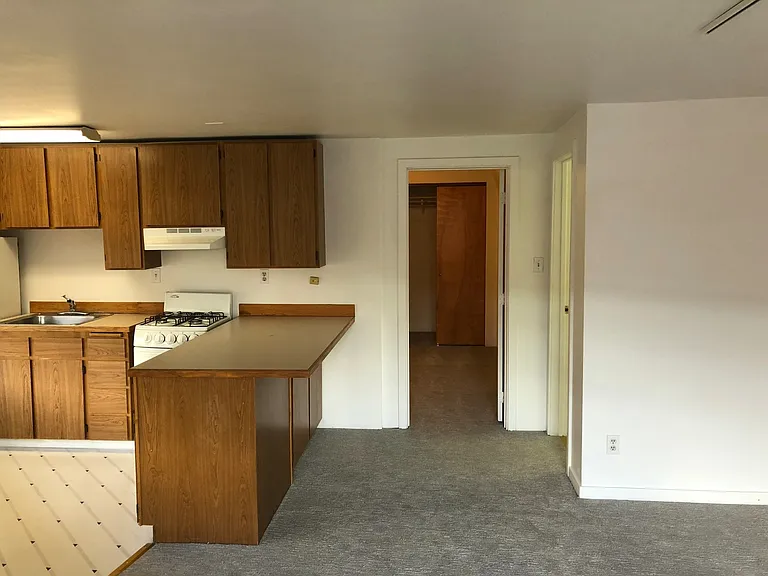 Curtiss Apartments — Photo 20