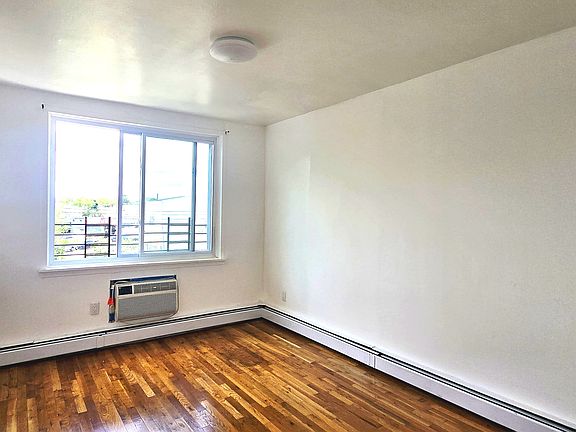 3rd image of 9517 84th St Floor 3