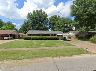 813 Dover Rd, West Memphis, AR 72301