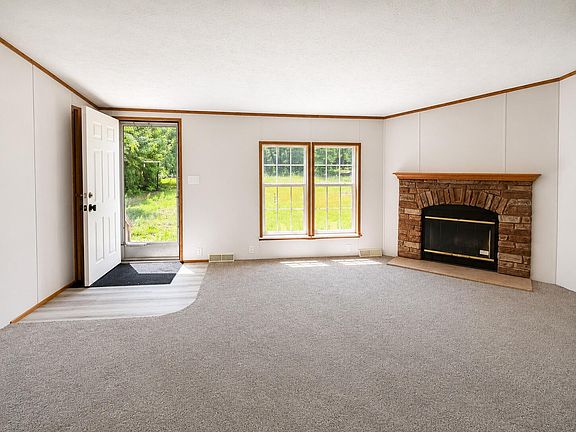 4th image of 2455 W Pinewood Blvd