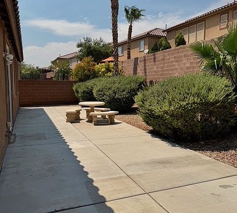 5th image of 2420 Mountain Rail Dr