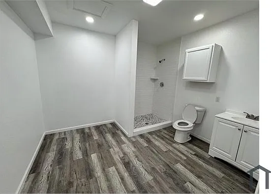 2829 Willard St — Photo 7