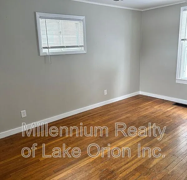734 W Oregon St #1 — Photo 9