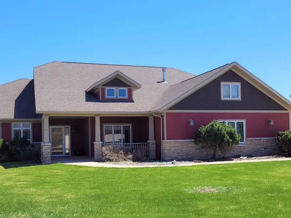 150 Metcalf Ave, Primghar, IA 51245