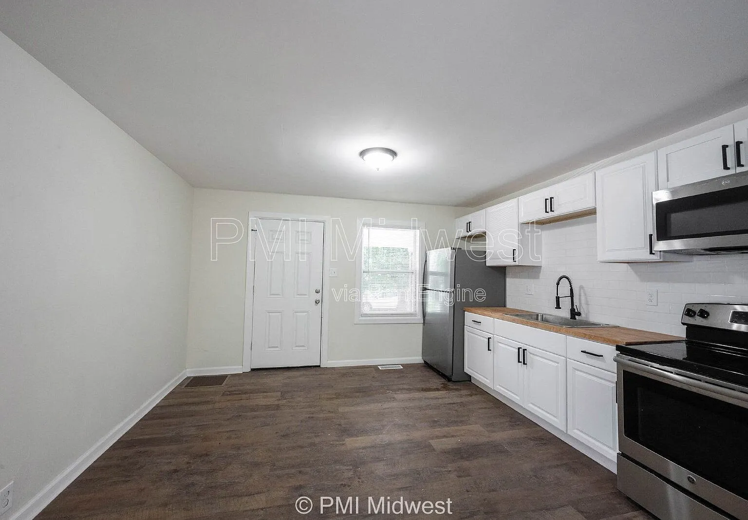 4 bed, 1.0 bath, 1000 sqft, $1,549 — Photo 3