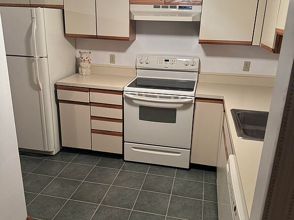 3rd image of 2 Timberwood Drive #205