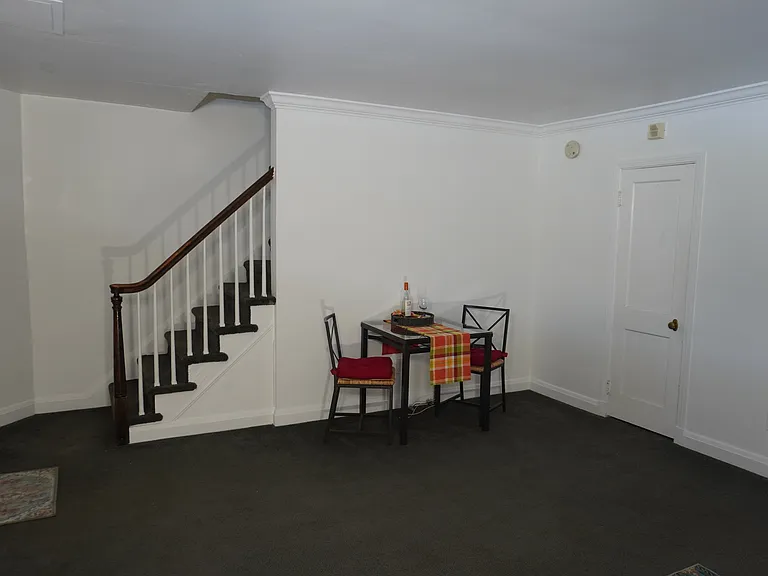 205 E Burke Ave — Photo 18
