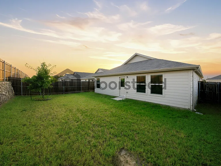 1213 Wildflower St — Photo 30