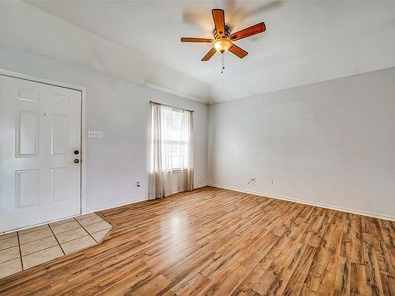 4th image of 717 Caddell St