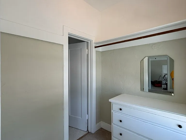 2451 Le Conte — Photo 5