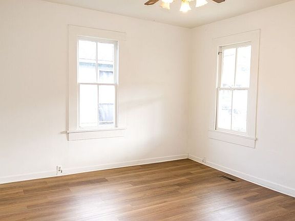 5th image of 3609 13th Ave