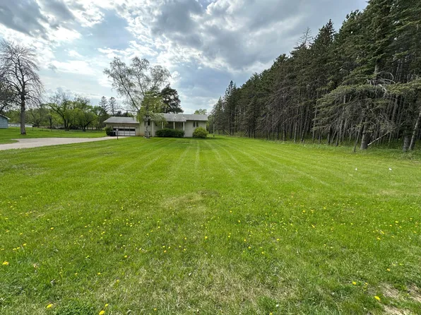 14328 Lake Dr NE, Columbus, MN 55025