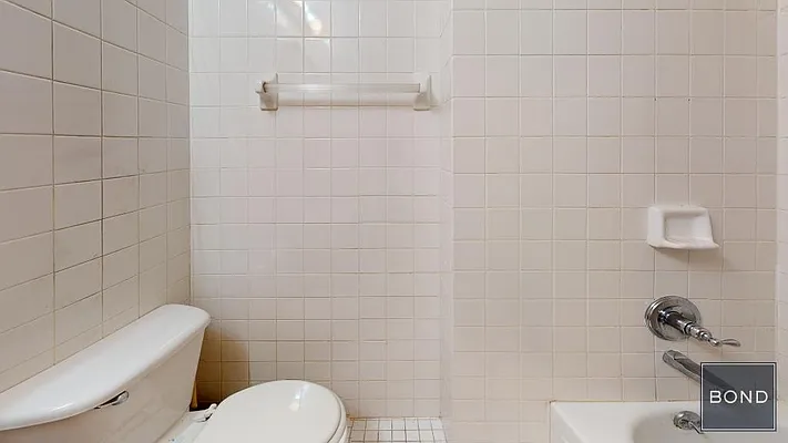 Rented by Bond New York | media 28