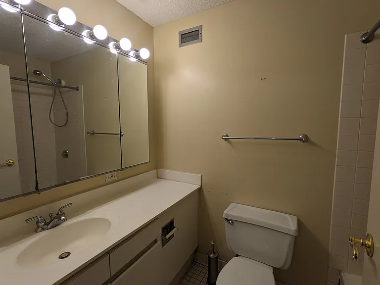 Bathroom_04192022