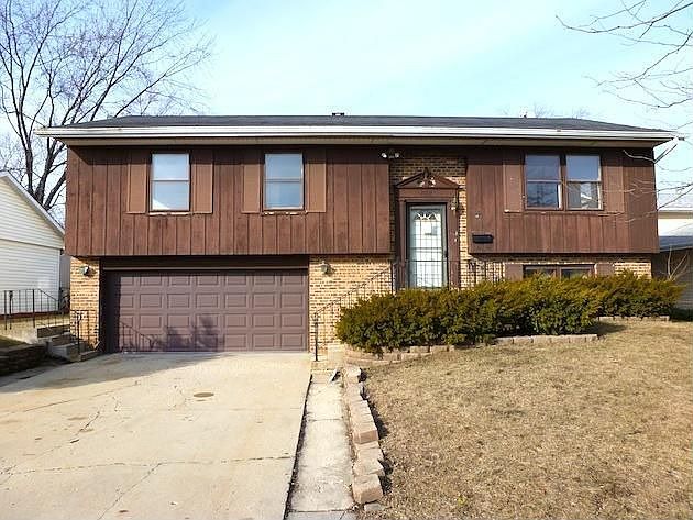 1st image of 700 Cynthia Ln
