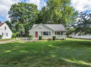 24192 Westwood Rd, Westlake, OH