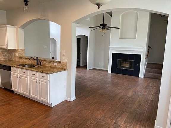5th image of 26 Monterey Dr