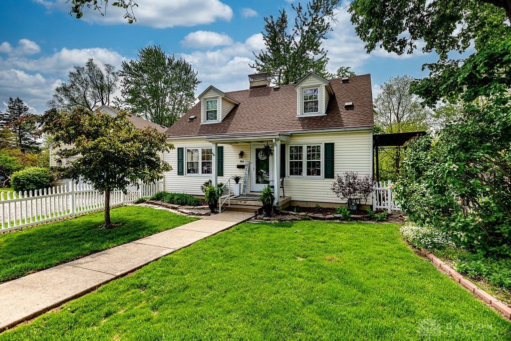 Real estate listing image