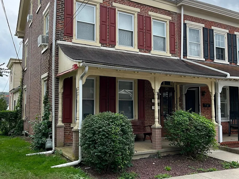 320 Washington Ave #1