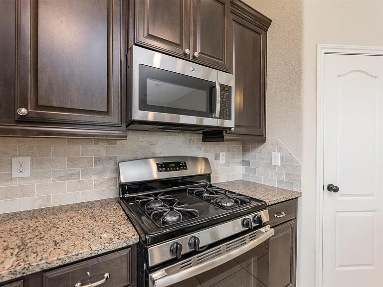 24943 Blue Mountain Park Ln — Photo 13
