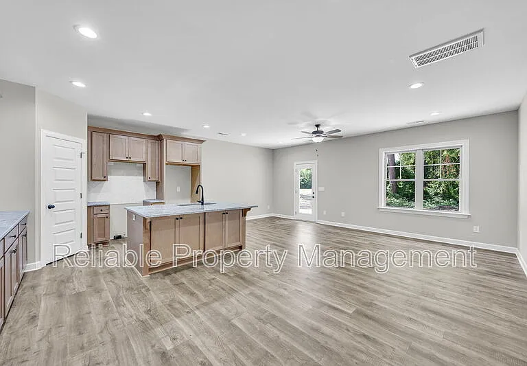 515 B H Parrish Rd — Photo 7