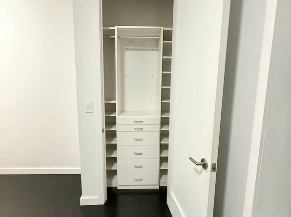 1428 Lexington Avenue image 5 of 16