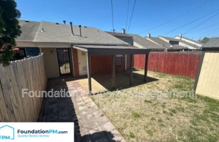 1818 Winship Dr — Photo 18