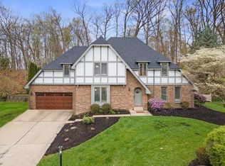 1216 Country Oak Dr, Wexford, PA