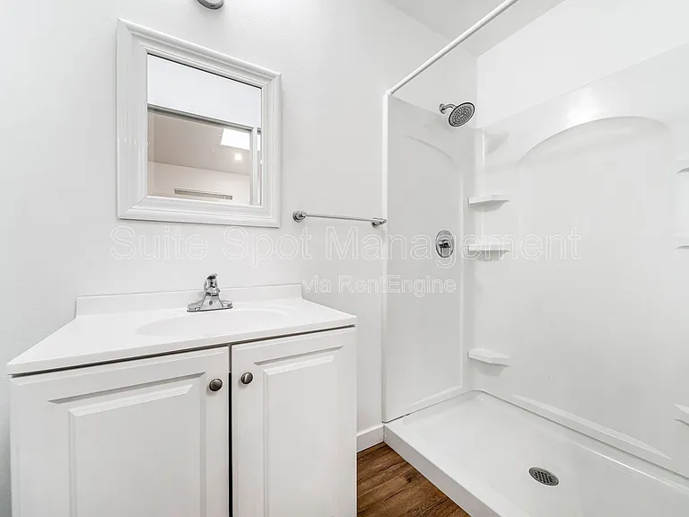420 N Batavia St #422 — Photo 14