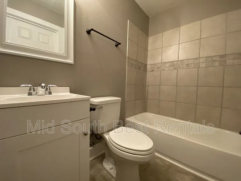 1616 Wright Ave — Photo 8