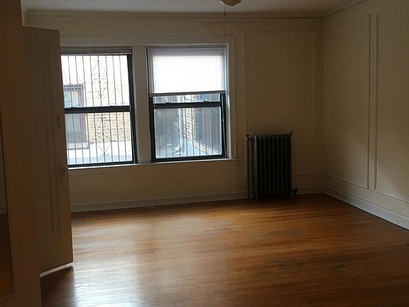 4th image of 1211 W Elmdale Ave #3L2