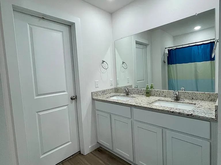 207 NW Pinwheel St #207 — Photo 11